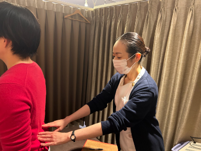 女性鍼灸師による施術